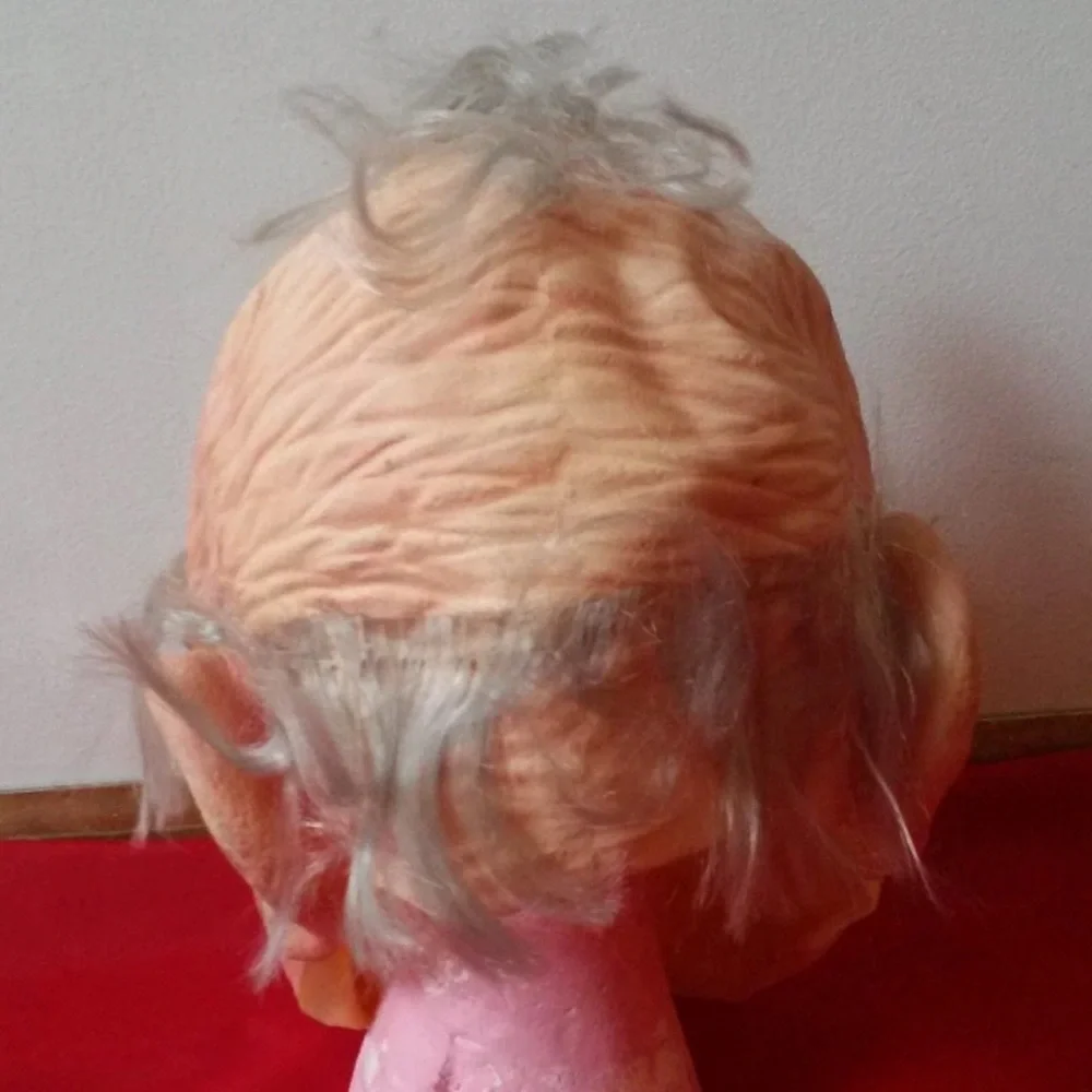 Vintage old man mask (FAMOUS PEOPLE )(from 1985-1990’s )very old but NEW